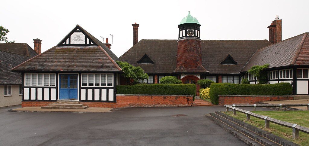 Mill Hill School